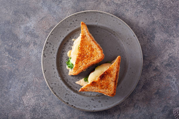 Beyaz Peynirli Tost